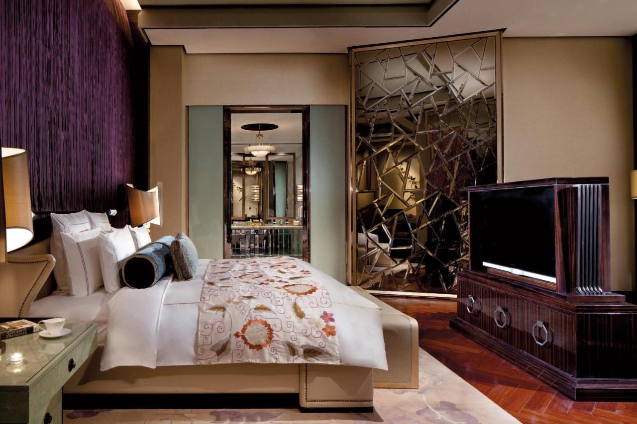 The Ritz-Carlton Shanghai, Pudong Exterior photo